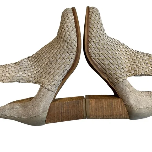 JOURNEE SIGNATURE Gray Side Cutout Kevona Woven Leather Booties, Sz 8.5 - Picture 9 of 15